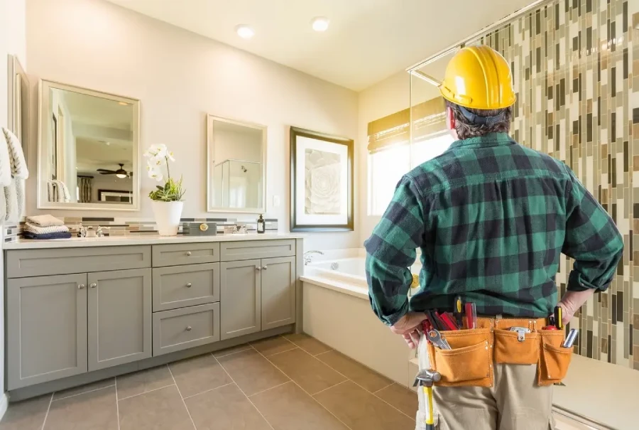 How Professional Remodeling Transforms Small Bathrooms Kissimmee FL